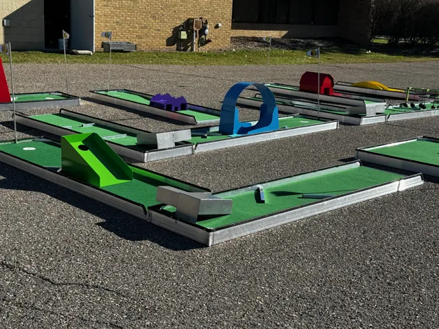 Wild Party Adventures mobile mini golf course, photo 5