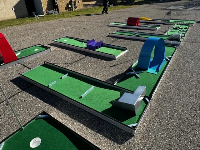 Wild Party Adventures mobile mini golf course, photo 11